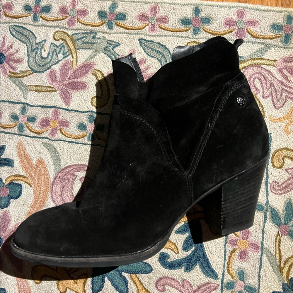 Paul Green ‘Nora’ water-resistant black suede ankle bootie